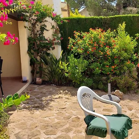 Otel Romantisches Haus Mit Meerblick Und Gemeinschaftspool 4*